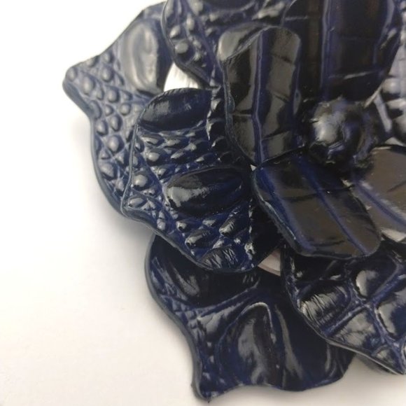 Gorgeous upcycled hand crafted leather handbag charm 3d flower - Picture 5 of 7